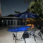 Miami 4 Bedroom Pool House Near Miami International Airport