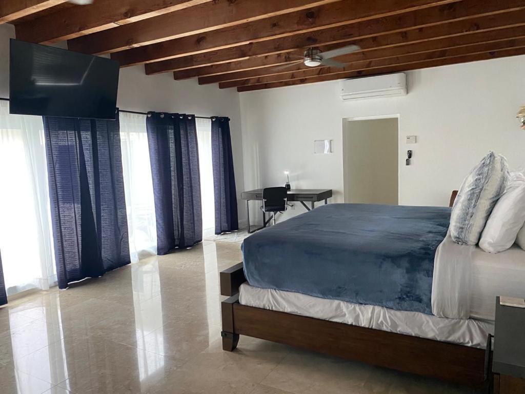 4 Bedroom Pool House Near International Airport Ferienhaus Miami